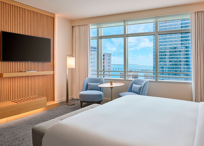 HOTEL-AKA-2.jpg